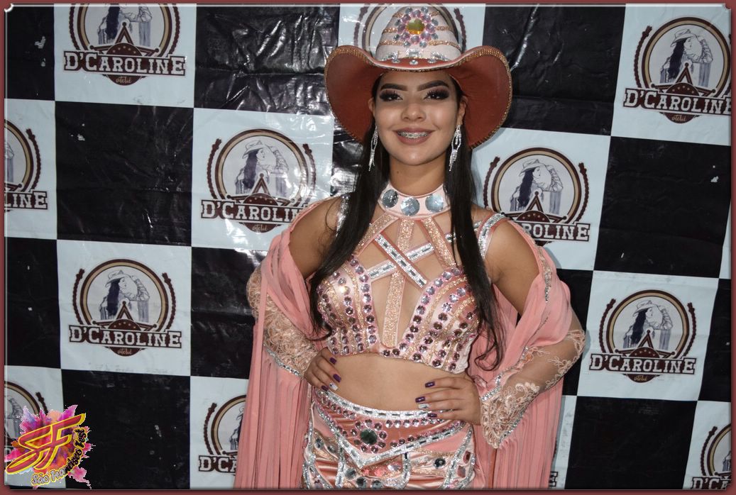 DESFILE DA RAINHA DA EXPOVALE 2019